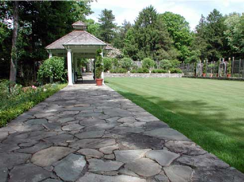 artistic masonry garden path construction